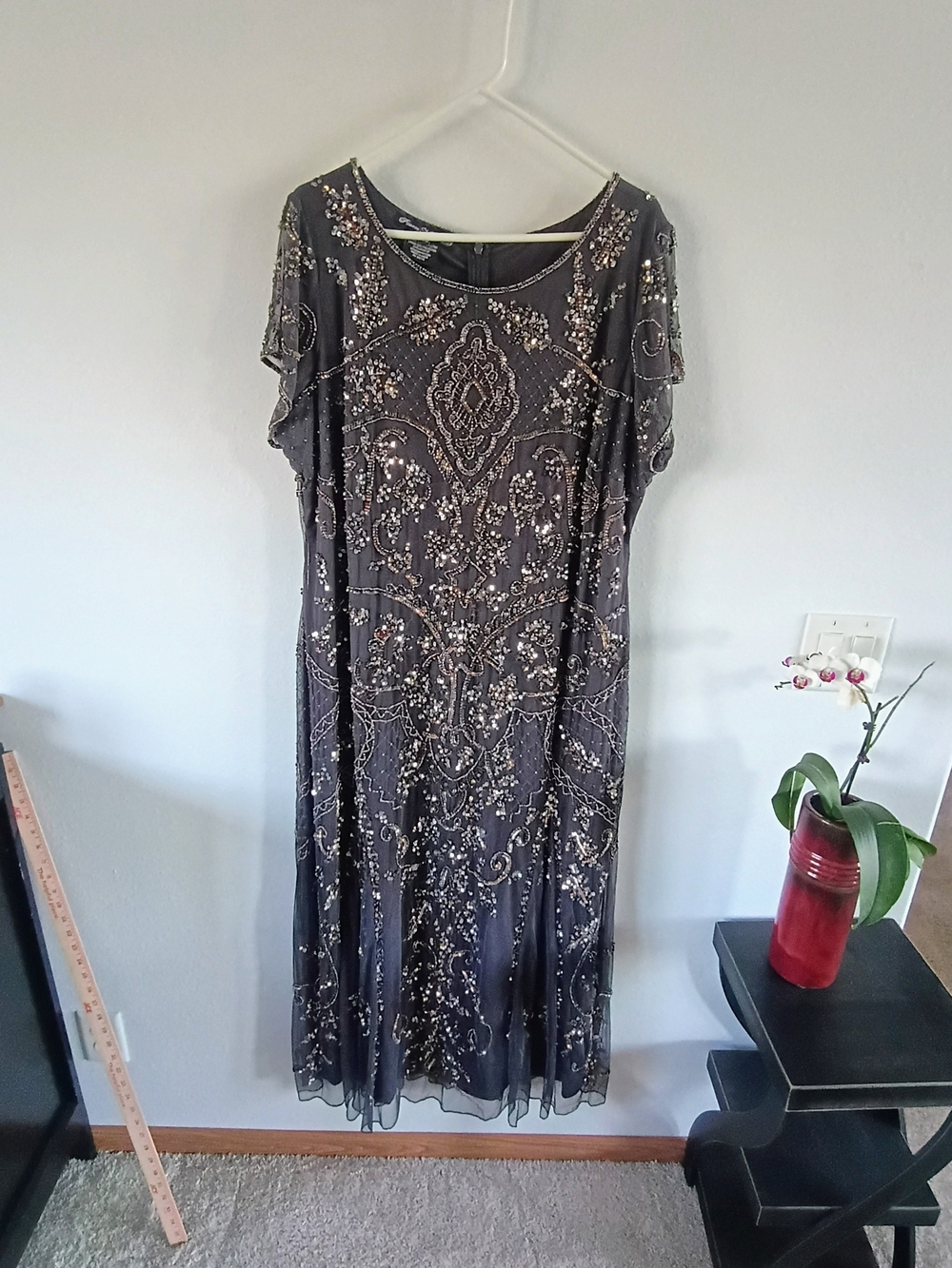 Pisarro Nights 20W Charcoal Beaded Sequin Formal Evening Cocktail Dress Glam
